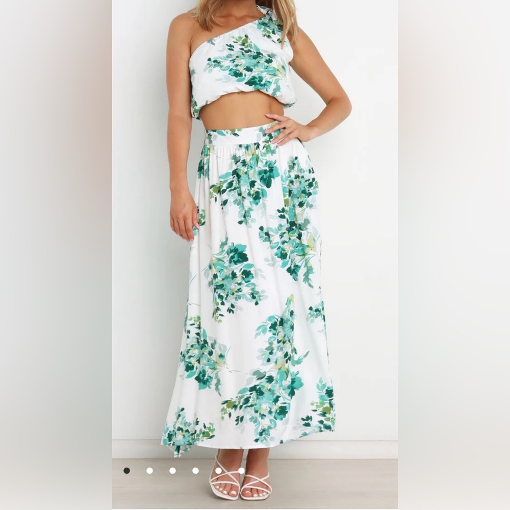 White and green floral skirt set